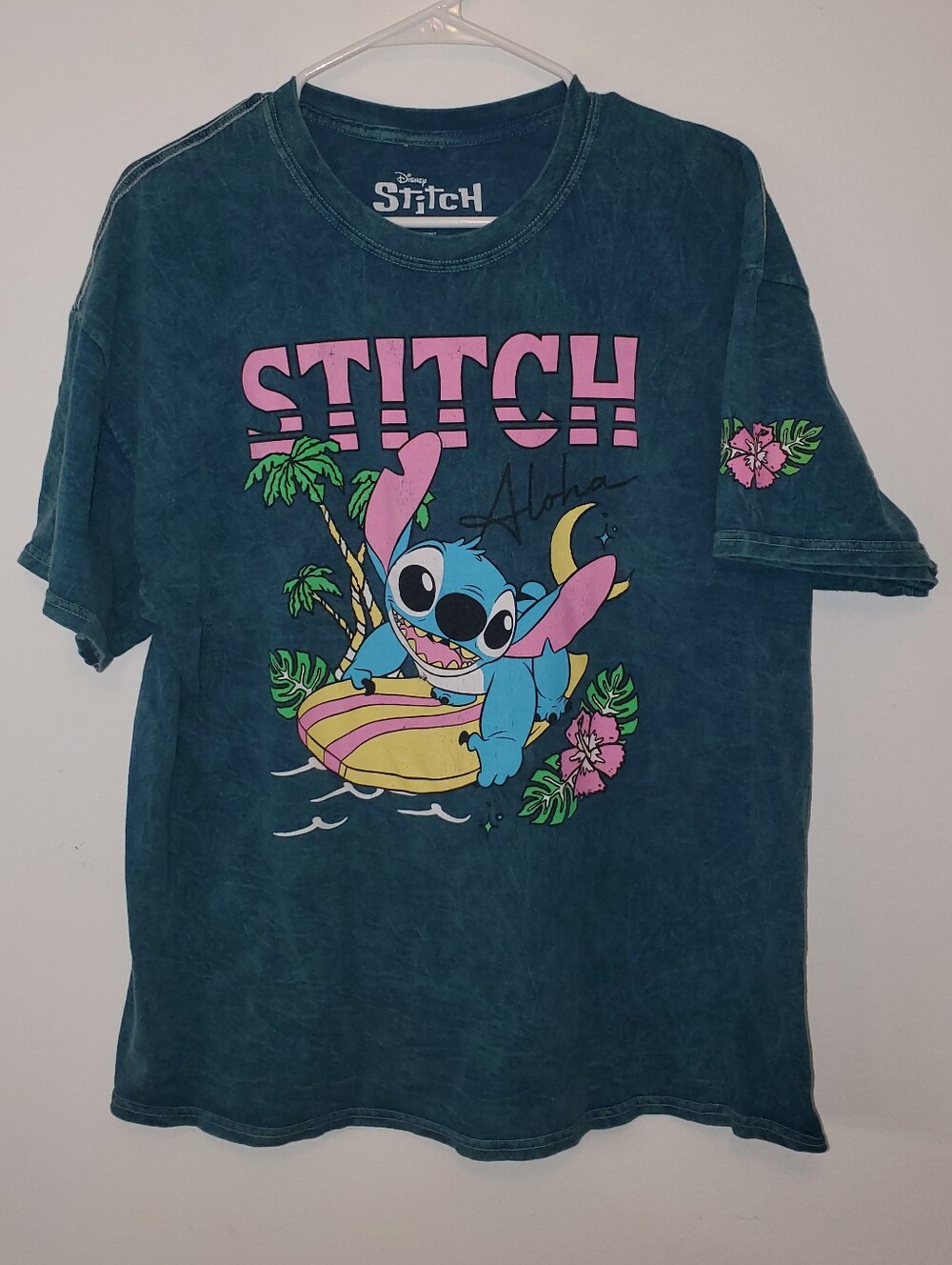 Disney Stitch tee Size XL